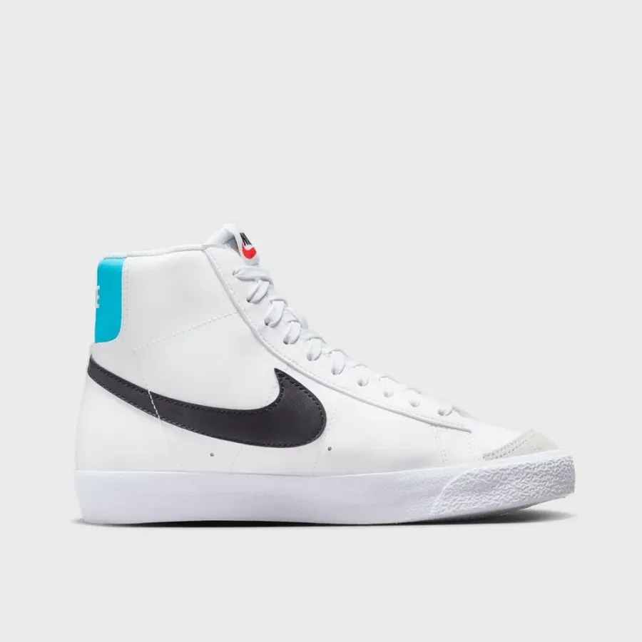 Кросівки Nike Blazer Mid 77 Vintage BQ6806-121