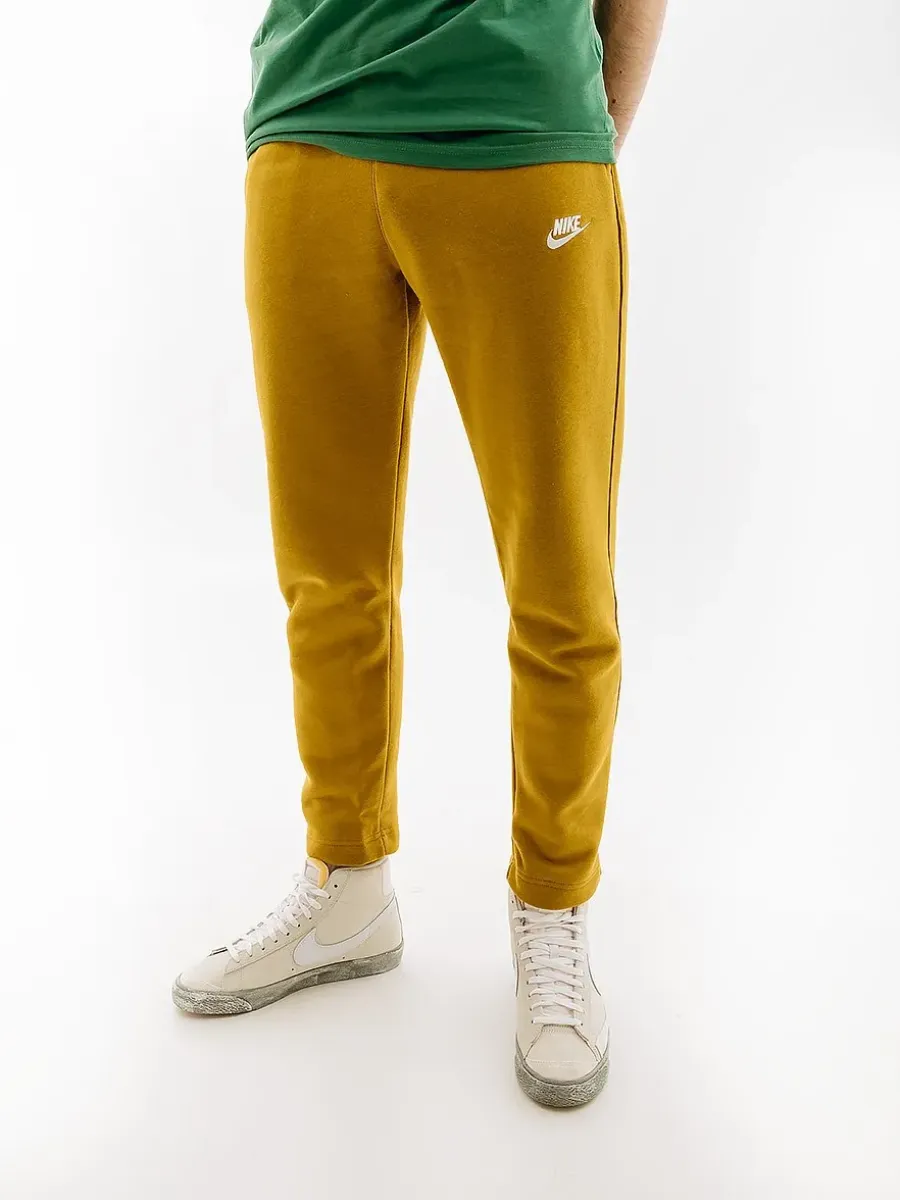 Спортивні штани Nike Sportswear Club Pant Open Hem BV2707-716