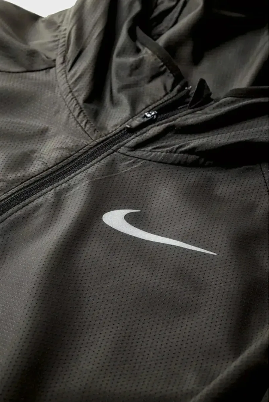 Куртка Nike Essential BV4870-010