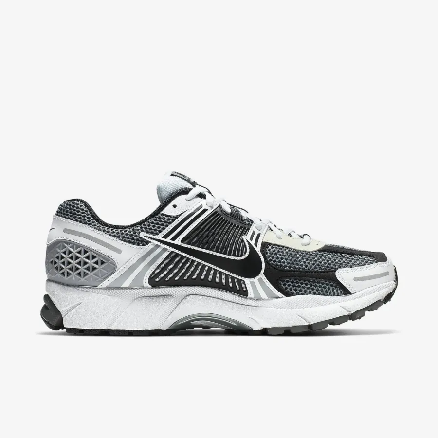 Кросівки Nike Zoom Vomero 5 SE SP CI1694-001