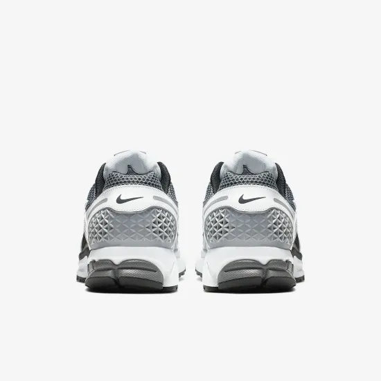 Кросівки Nike Zoom Vomero 5 SE SP CI1694-001