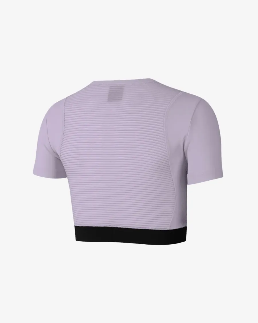 Майка Nike AeroAdapt Crop Top CJ3586-536