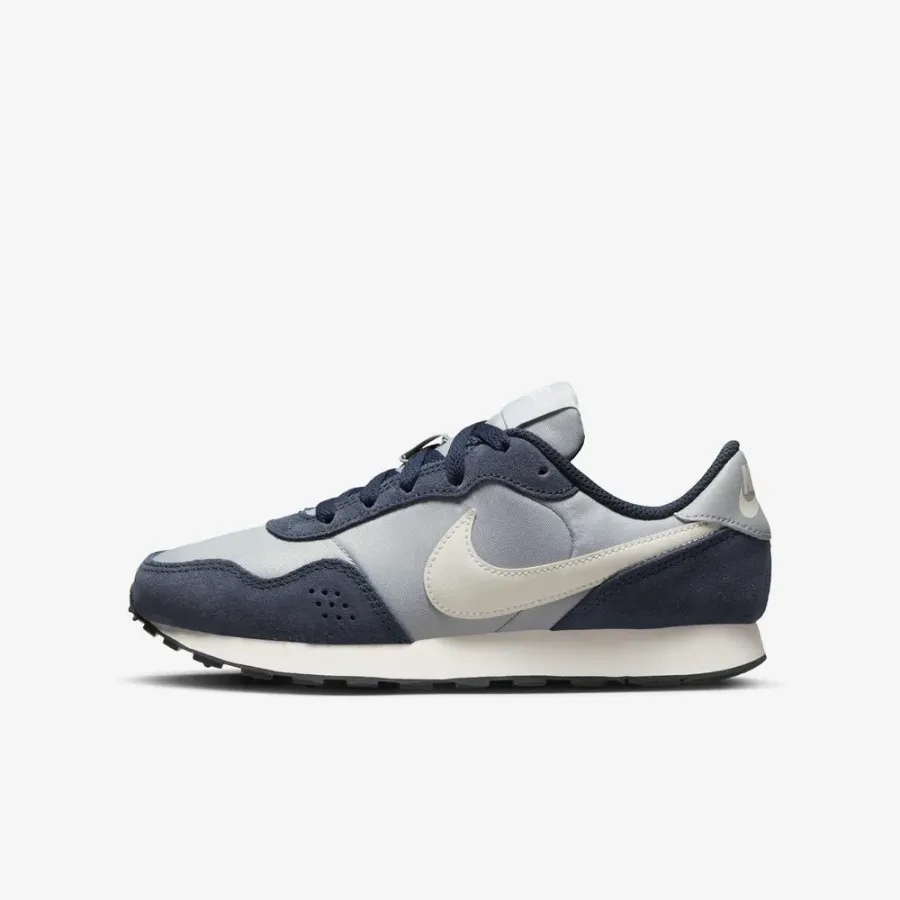 Кросівки Nike MD Valiant CN8558-408