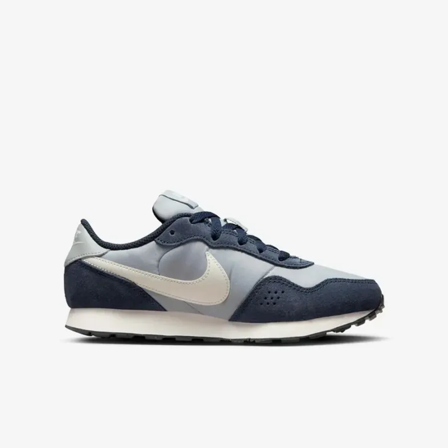 Кросівки Nike MD Valiant CN8558-408
