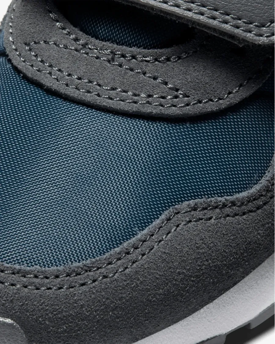 Кросівки Nike MD Valiant CN8559-400