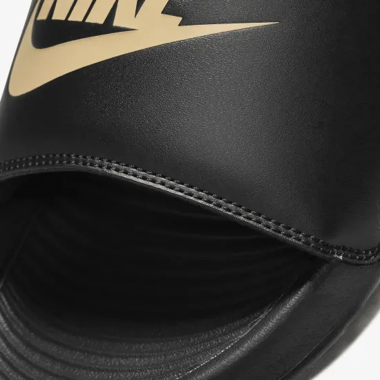 Тапочки Nike Victori One CN9675-006