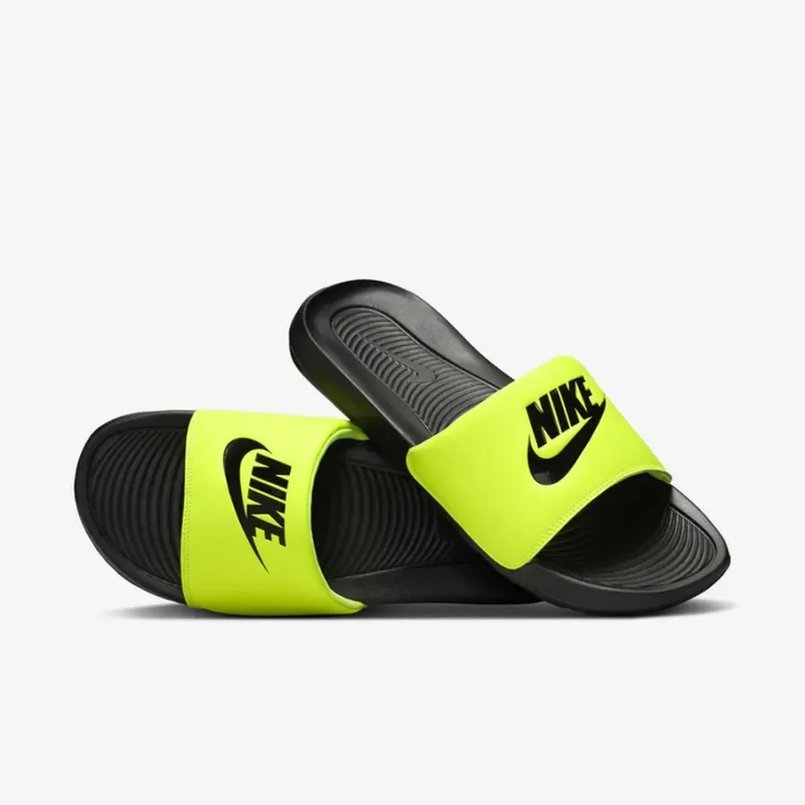 Тапочки Nike Victori One CN9675-015