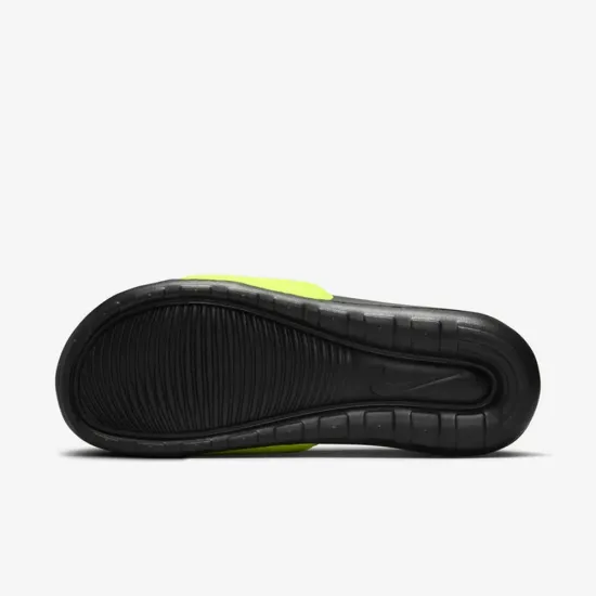 Тапочки Nike Victori One CN9675-015