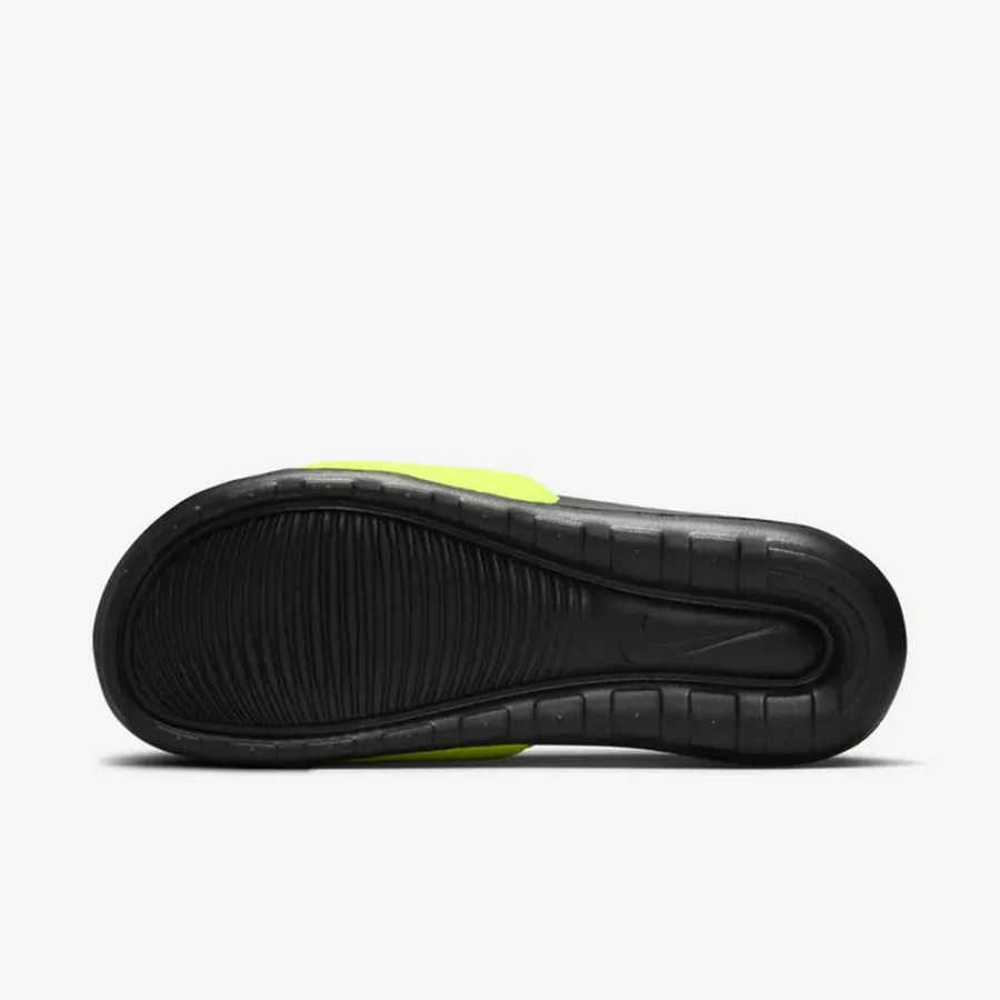 Тапочки Nike Victori One CN9675-015