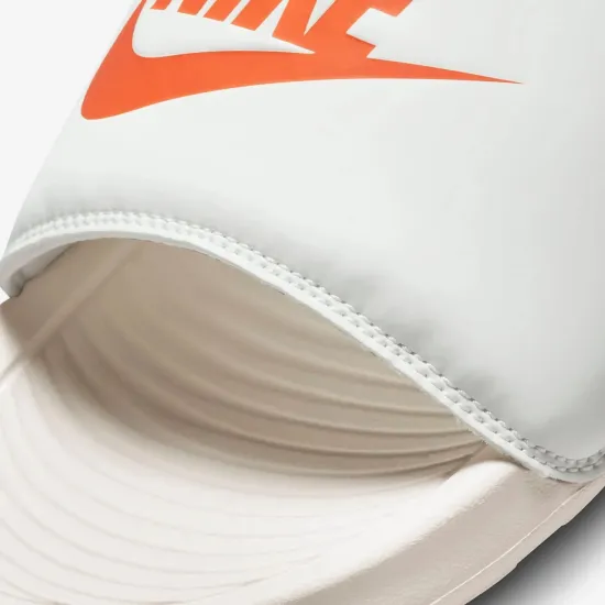 Тапочки Nike Victori One CN9675-108