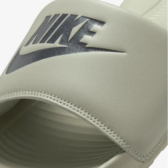 Тапочки Nike Victori One CN9675-305