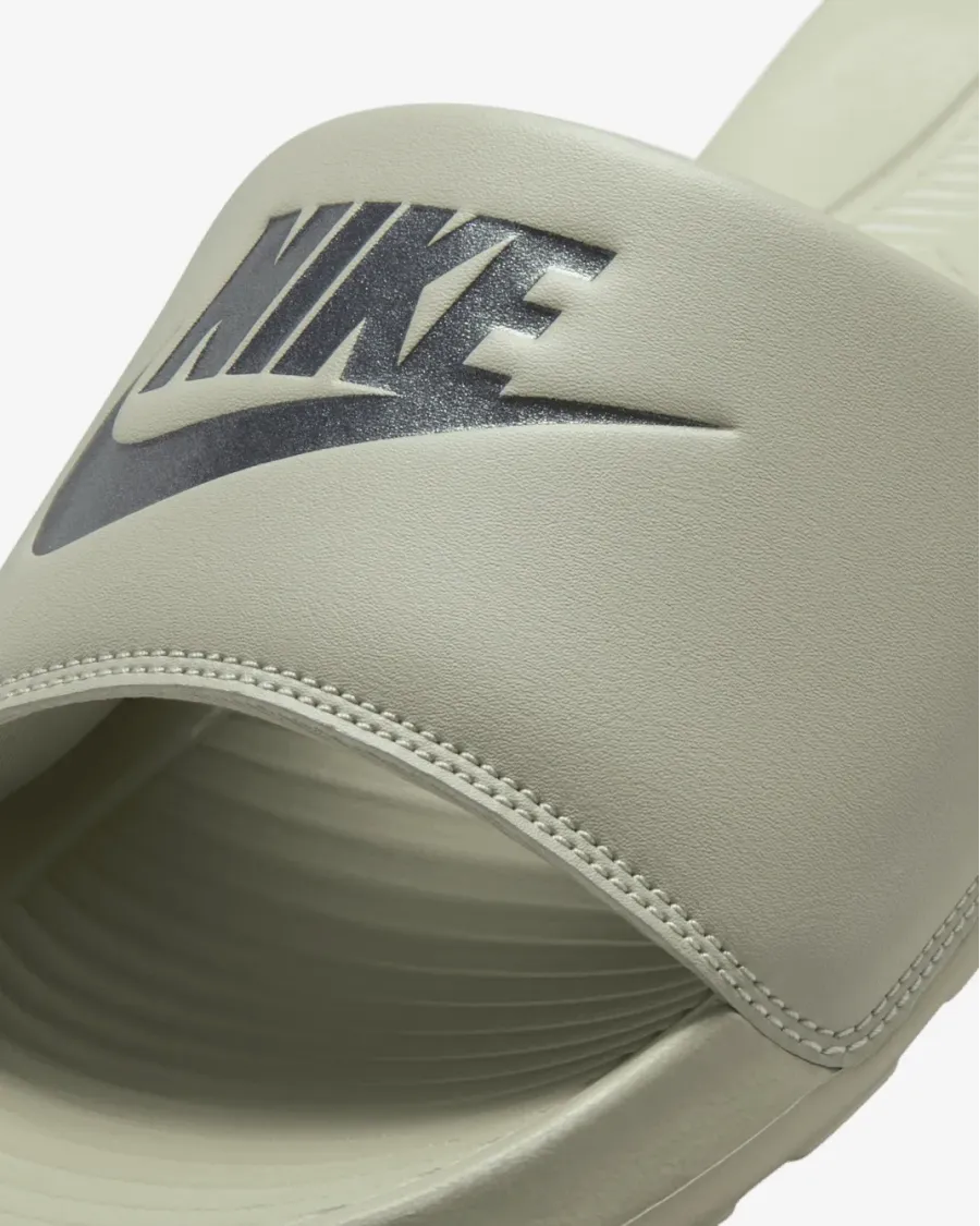 Тапочки Nike Victori One CN9675-305