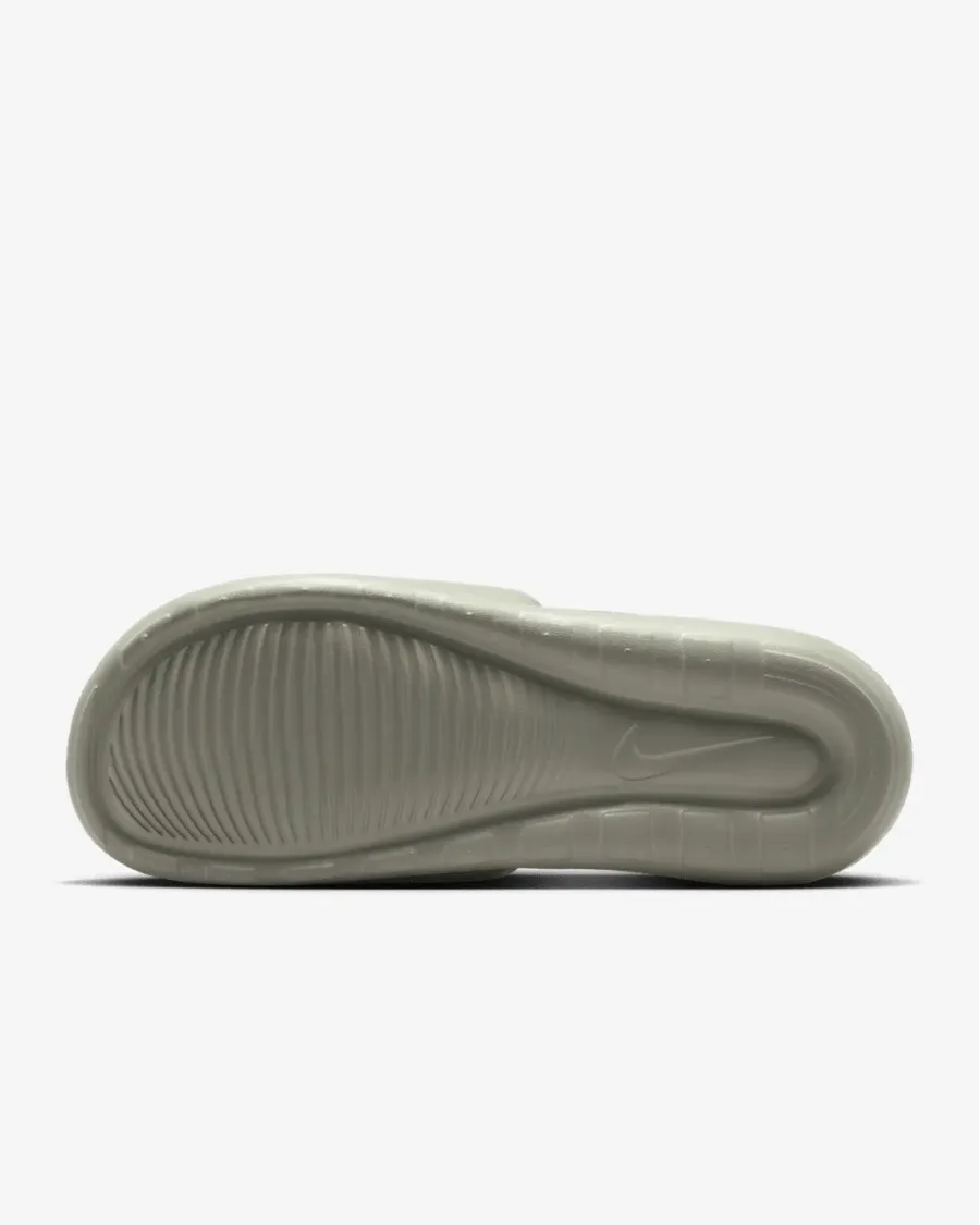Тапочки Nike Victori One CN9675-305