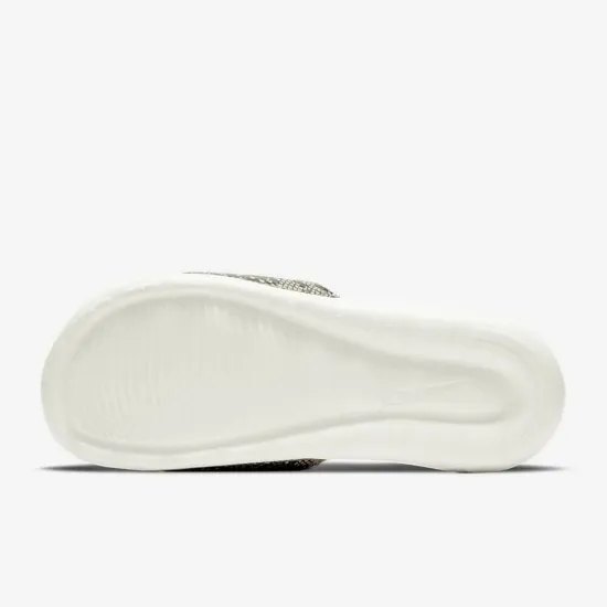 Тапочки Nike Victori One Slide Print CN9676-007