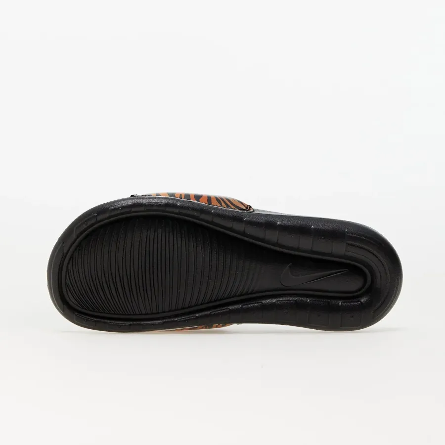 Тапочки Nike Victori One Slide Print CN9676-010