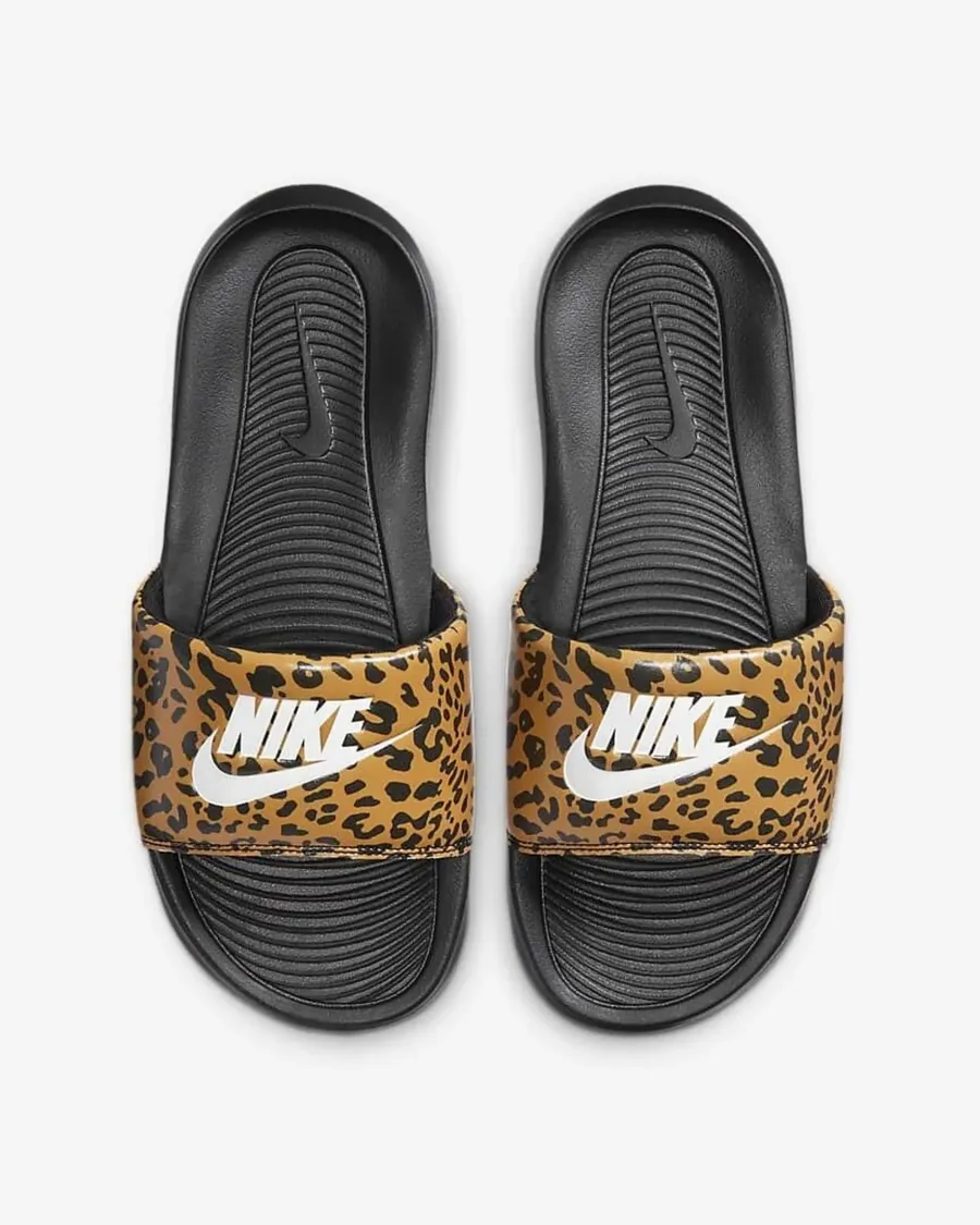 Тапочки Nike Victori One Slide Print CN9676-700