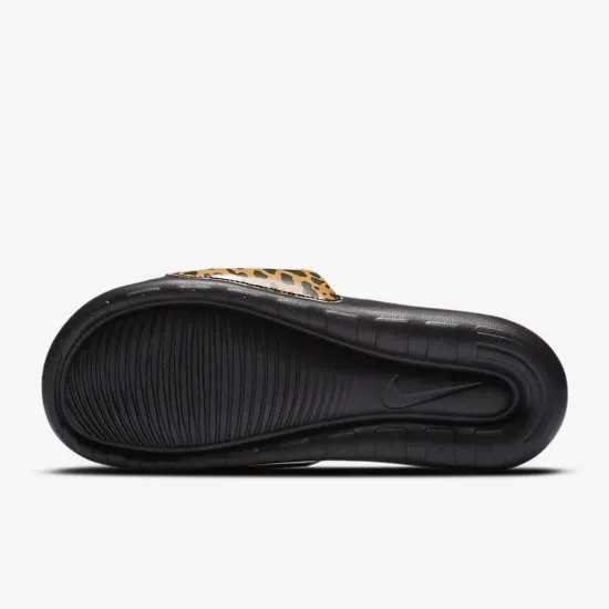 Тапочки Nike Victori One Slide Print CN9676-700