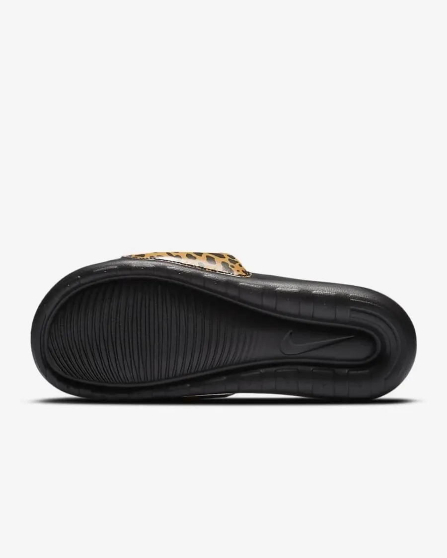 Тапочки Nike Victori One Slide Print CN9676-700