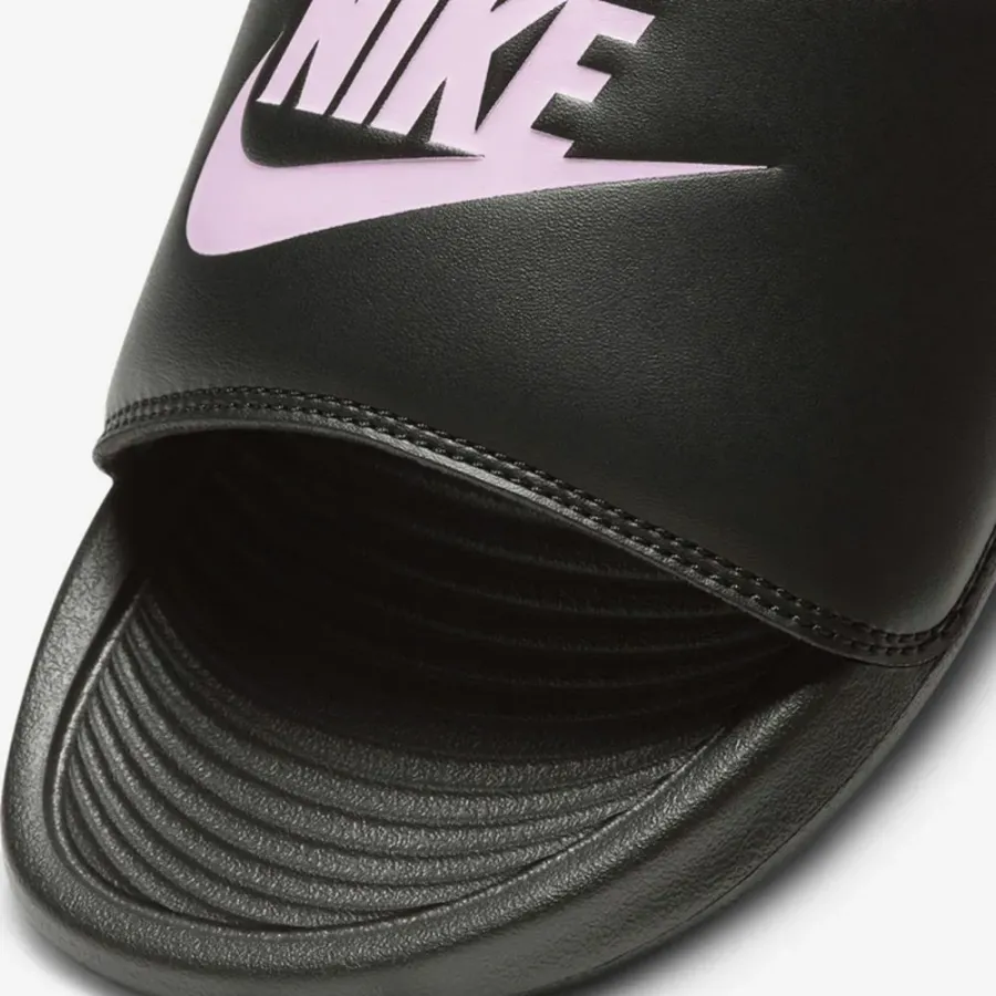 Тапочки Nike Victori One CN9677-002