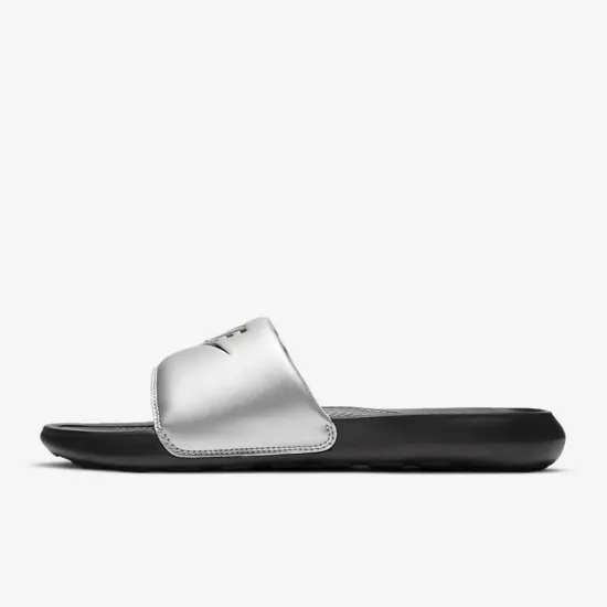 Тапочки Nike Victori One CN9677-006