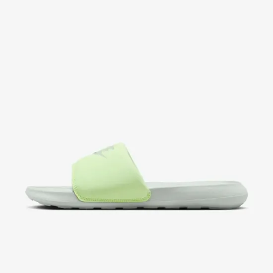 Тапочки Nike Victori One CN9677-010