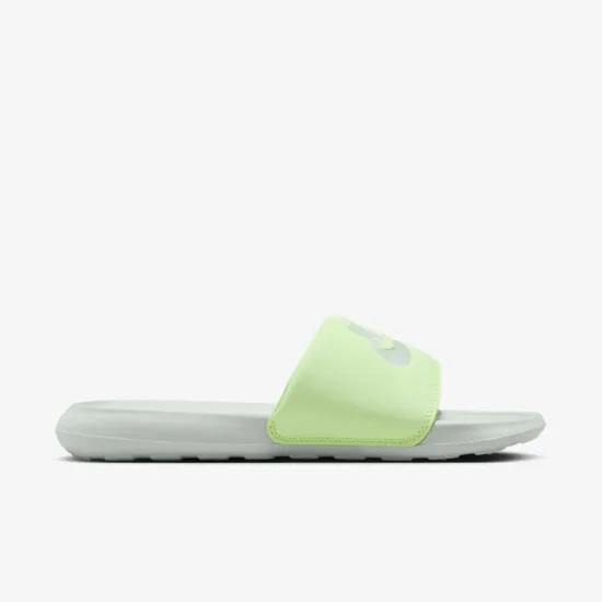 Тапочки Nike Victori One CN9677-010
