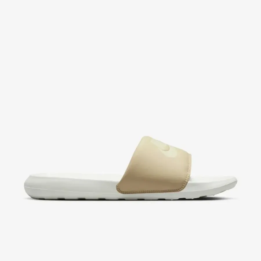 Тапочки Nike Victori One CN9677-108