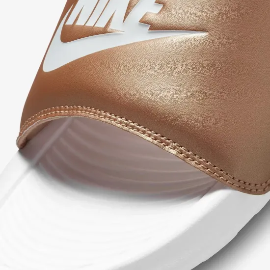 Тапочки Nike Victori One CN9677-900
