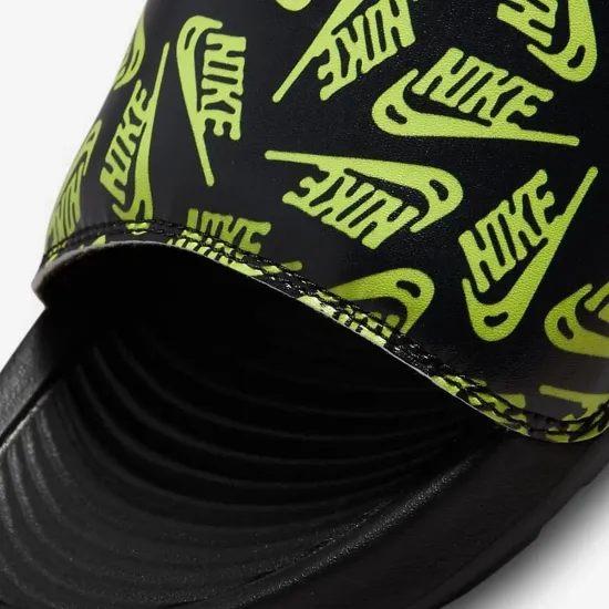 Тапочки Nike Victori One CN9678-010