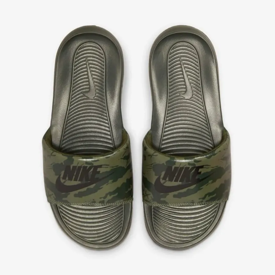 Тапочки Nike Victori One CN9678-200