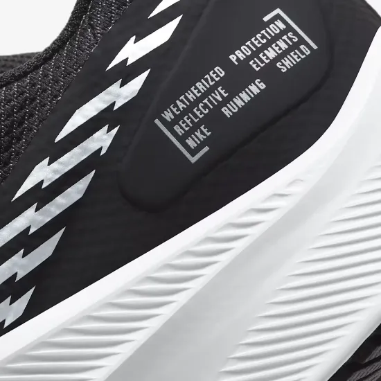 Кросівки Nike Quest 3 Shield CQ8894-001