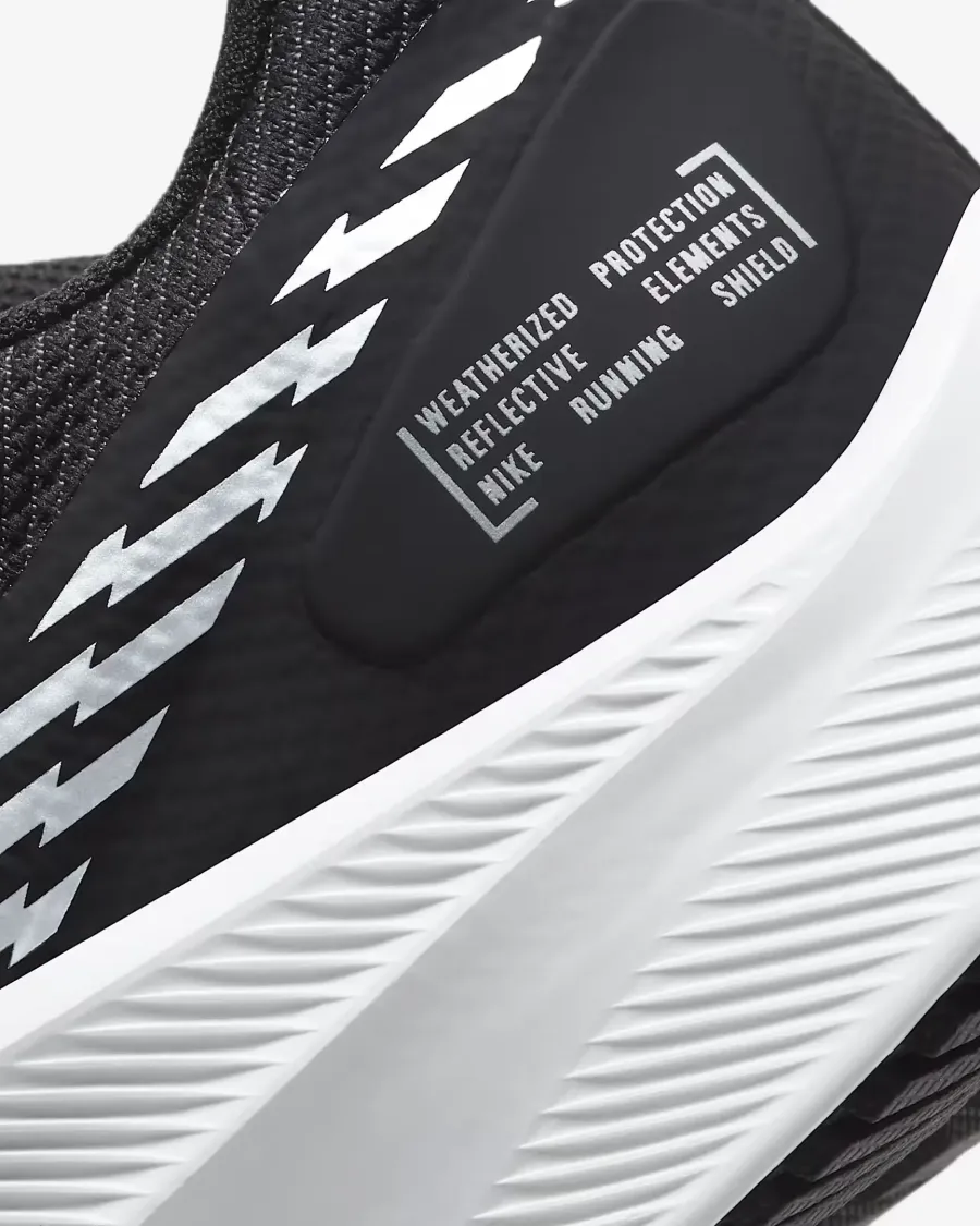 Кросівки Nike Quest 3 Shield CQ8894-001