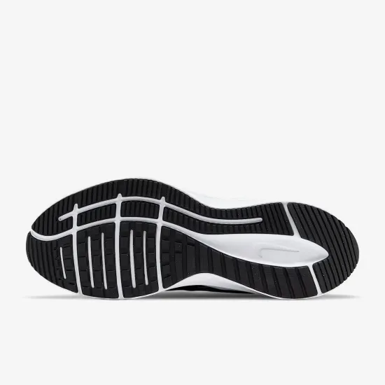 Кросівки Nike Quest 3 Shield CQ8894-001