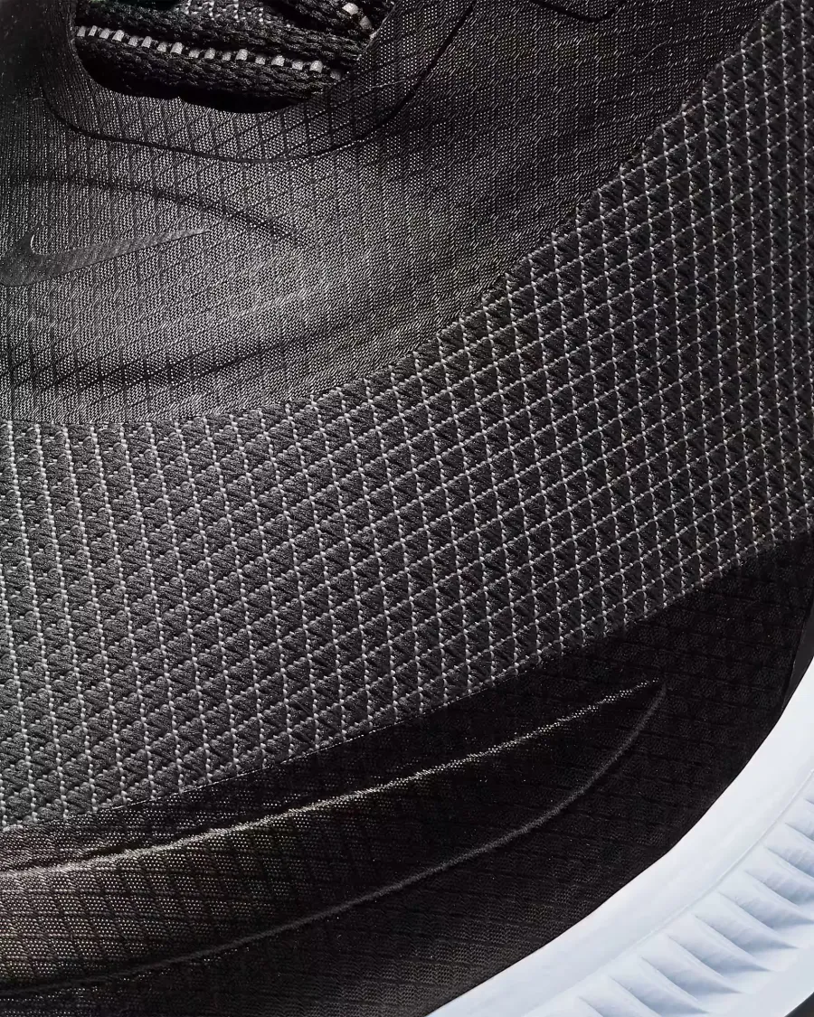 Кросівки Nike Quest 3 Shield CQ8894-010