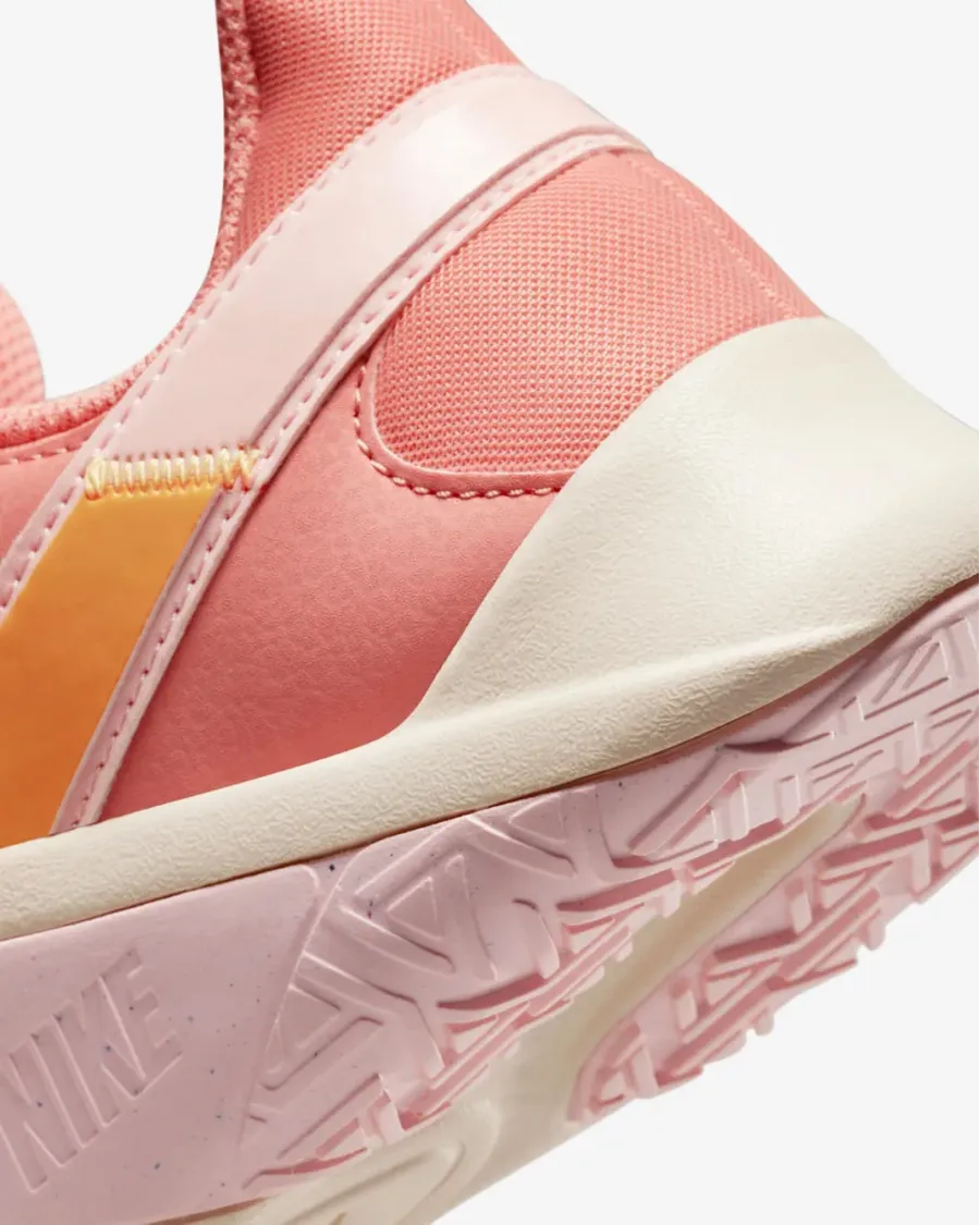 Кросівки Nike Legend Essential 2 CQ9545-800