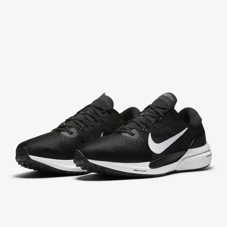 Кросівки Nike Air Zoom Vomero 15 CU1855-001