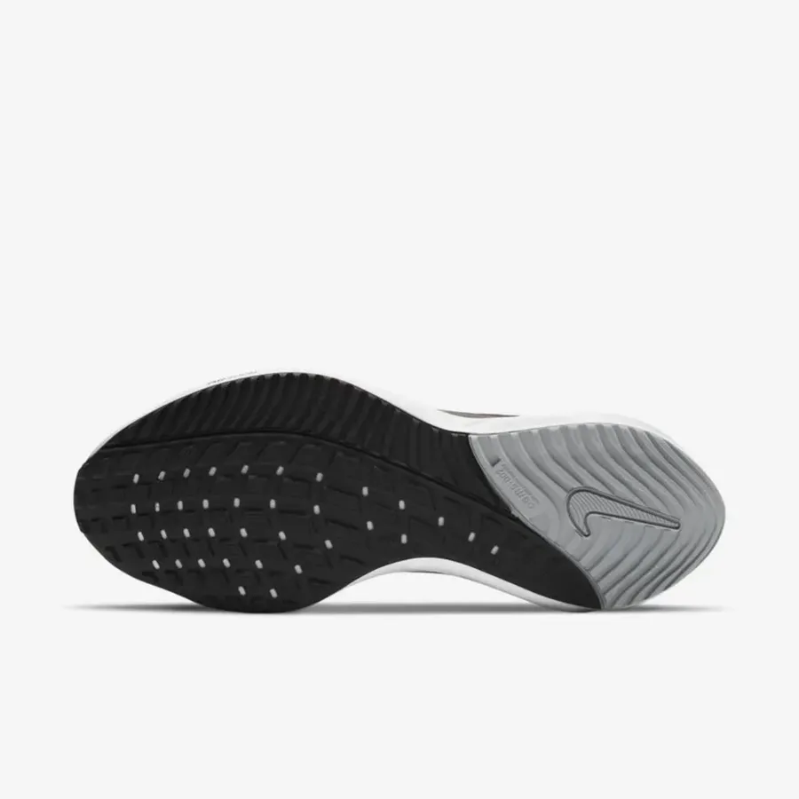 Кросівки Nike Air Zoom Vomero 15 CU1855-004
