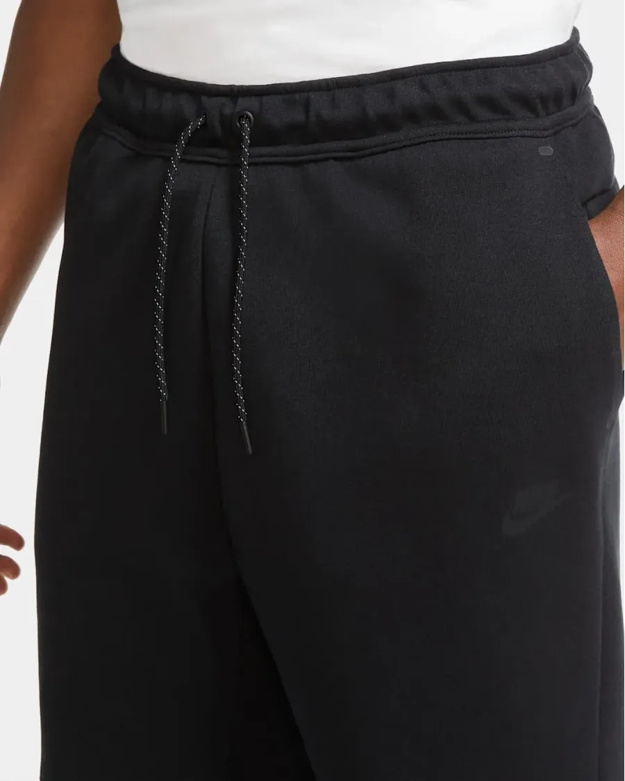Шорти Nike Sportswear Tech Fleece CU4503-010