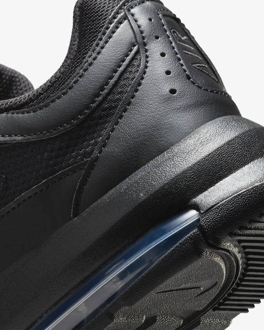 Кросівки Nike Air Max AP CU4826-001