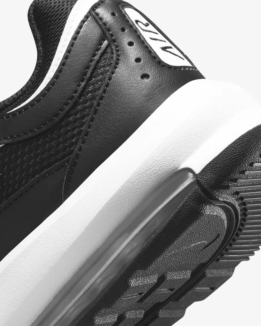 Кросівки Nike Air Max AP CU4870-001