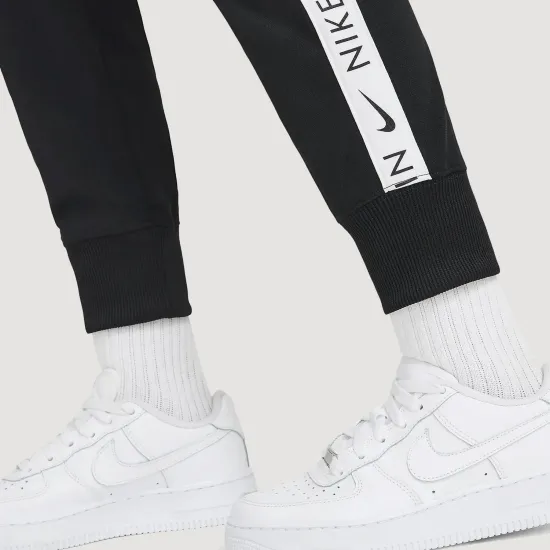 Спортивний костюм Nike Sportswear Tracksuit CU8374-010