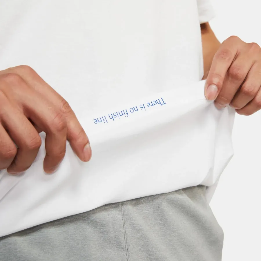 Футболка Nike Dri-FIT Tee CW0945-100