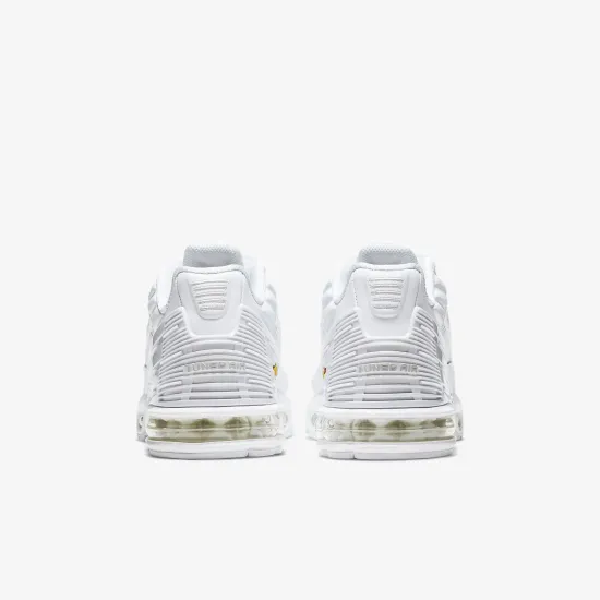 Кросівки Nike Air Max Plus 3 CW1417-100