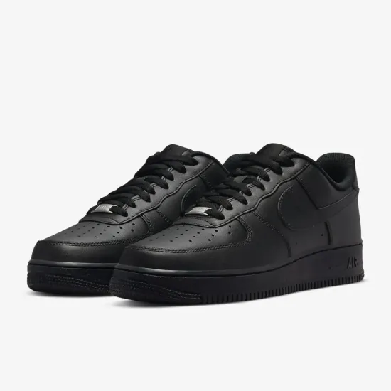 Кросівки Nike Air Force 1 07 CW2288-001