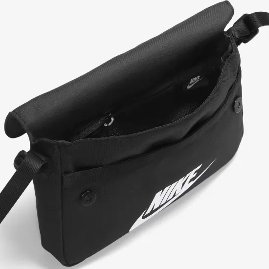 Сумка через плече Nike Sportswear Futura 365 Cross-Body Bag CW9300-010