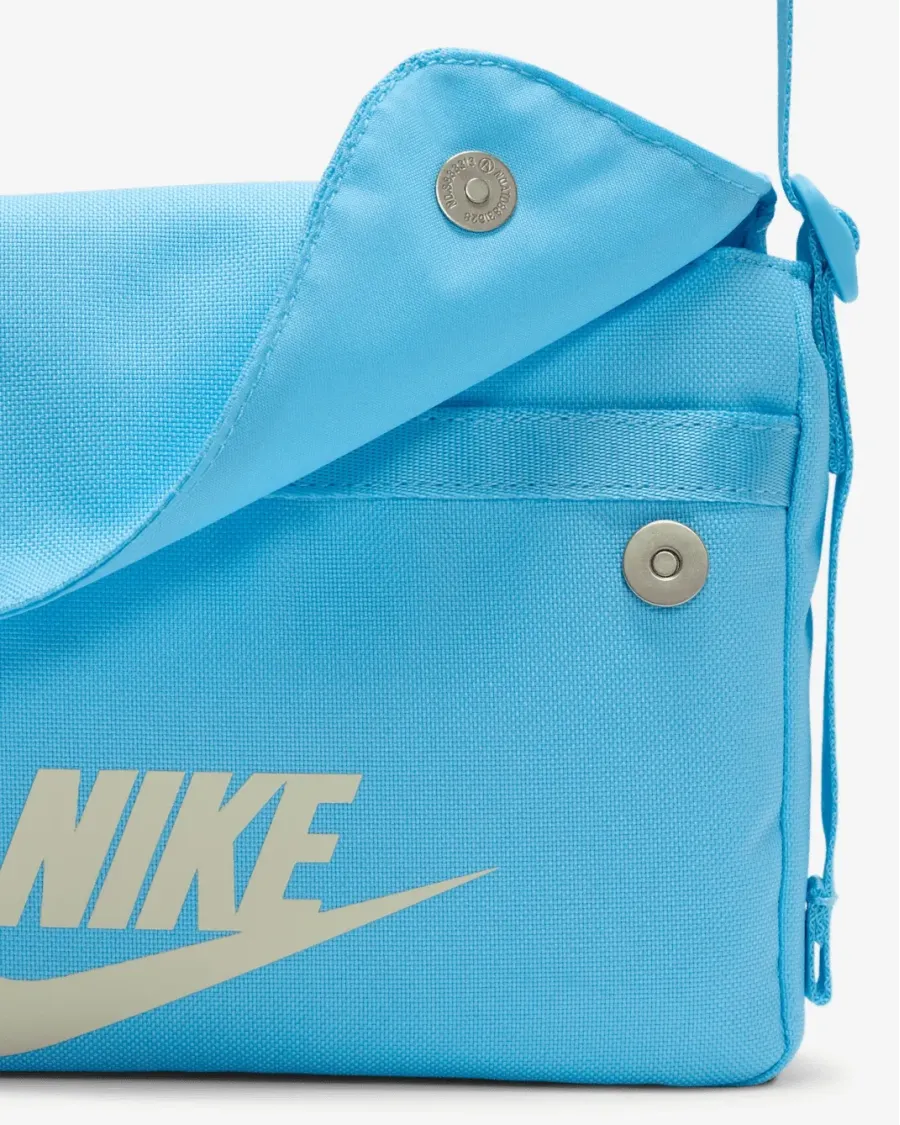 Сумка через плече Nike Sportswear Futura 365 Cross-Body Bag CW9300-407