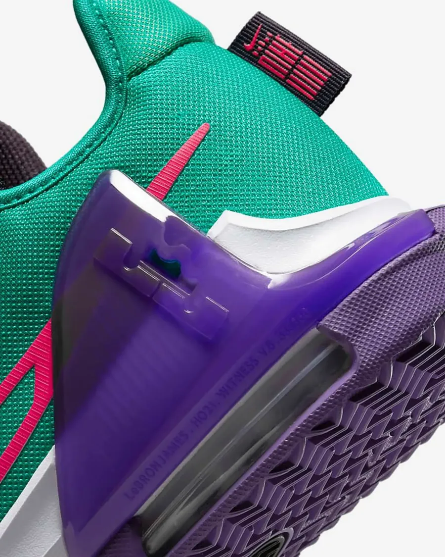 Кросівки Nike LeBron Witness 6 CZ4052-300