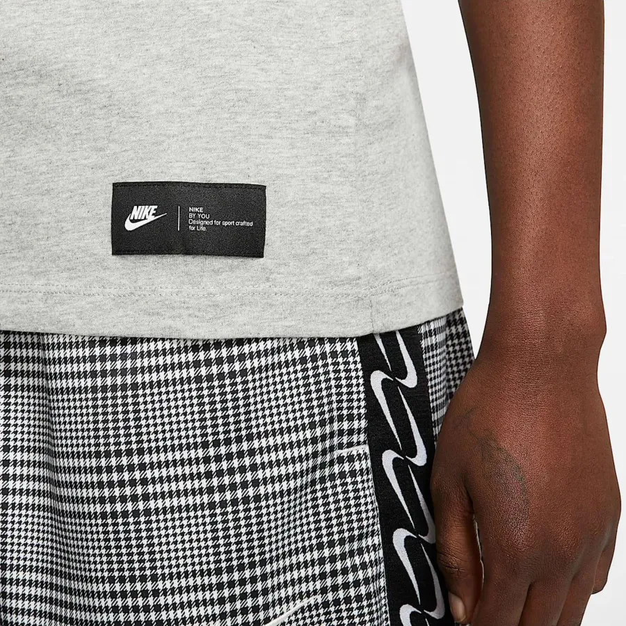 Футболка Nike Sportswear Short-Sleeve Crew NBY CZ6368-063