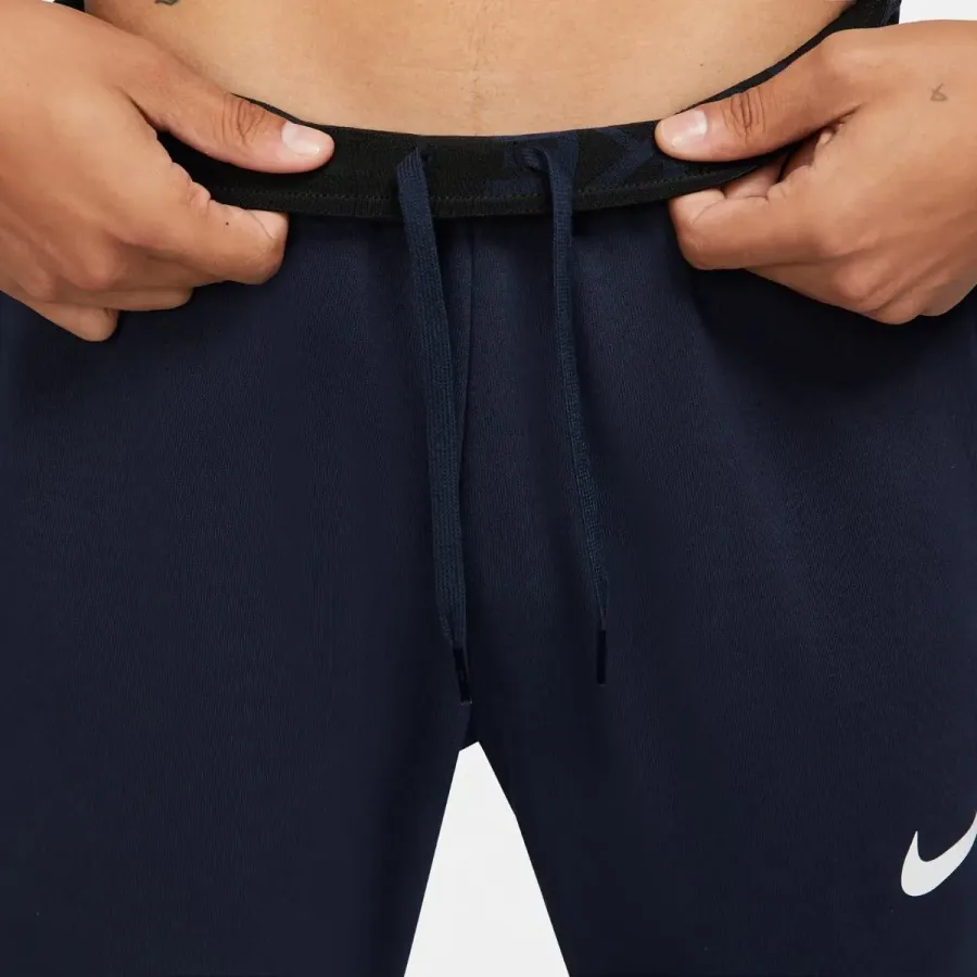 Спортивні штани Nike Dri-Fit Tapered Training Pants CZ6379-451