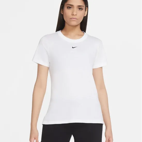 Футболка Nike Sportswear Essential Tee Crew CZ7339-101